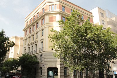 Mutua Madrileña compra por 30,8 millones un edificio de oficinas en Madrid  a un fondo inmobiliario de Credit Suisse