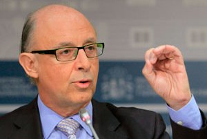 Montoro anuncia una mejora en el tratamiento fiscal de la venta de viviendas