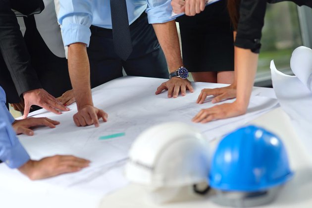 Los puestos más demandados y mejor pagados del sector de la construcción e inmobiliario