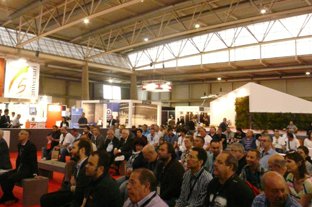 Los agentes sociales de la construcción y los responsables de Construmat destacan que “la formación es vital para la regeneración del sector”