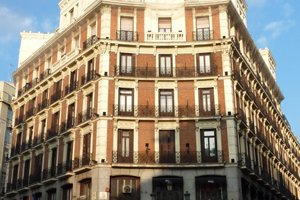 Los inversores Harry Mohinani y Dino Gidwani adquieren el Hotel Asturias de Madrid