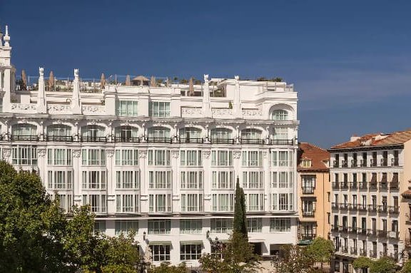 Equity vende 17 hoteles en España a un fondo soberano de Oriente Medio