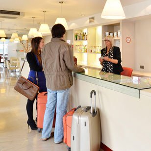 Las pernoctaciones en establecimientos hoteleros aumentan un 2,0% en septiembre