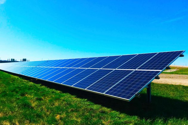 Infranity compra a Foresight un parque de 13 plantas fotovoltaicas en Iberia