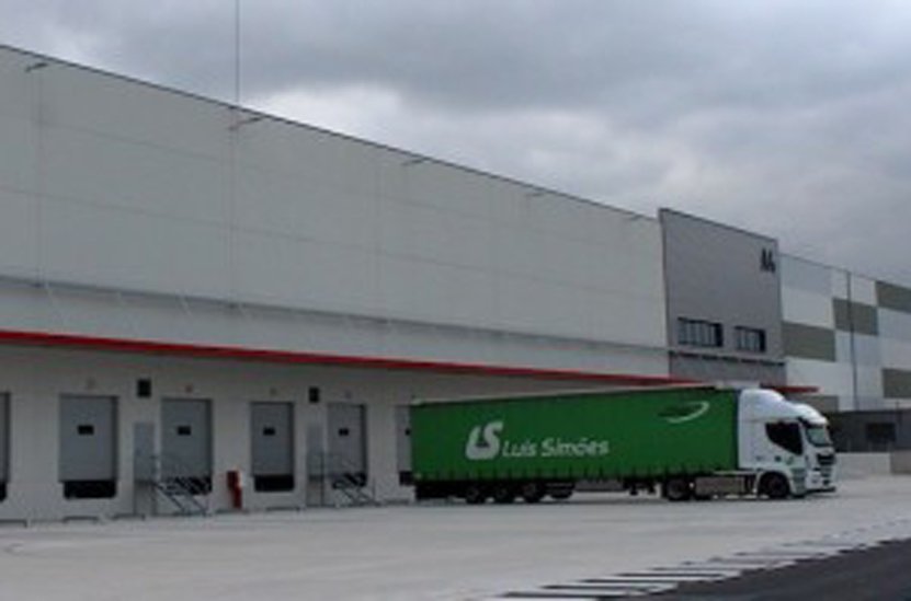 La contratación logística en España se reduce un 34 % en el primer semestre