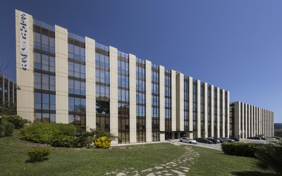 Meridia adquiere dos edificios en Barcelona para uso hotelero