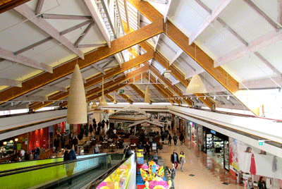 El centro comercial Montigalà concluye su renovación