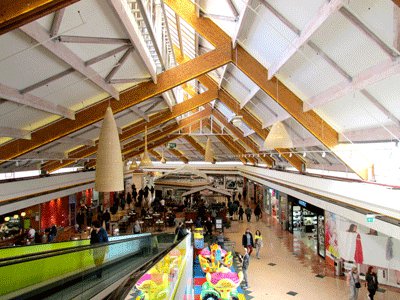 El centro comercial Montigalà concluye su renovación