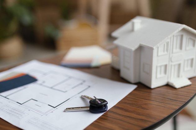 La compraventa de viviendas cae un 17,3% interanual