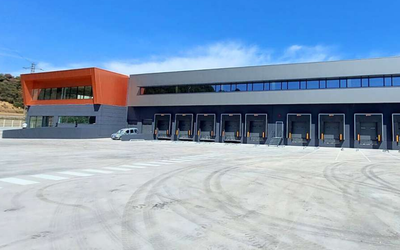 Nuveen compra a Meridia dos activos logísticos en Barcelona