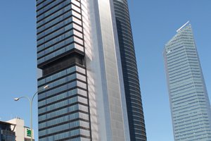 La contratación de oficinas anota el segundo mejor registro desde el inicio de la crisis en Madrid y en Barcelona