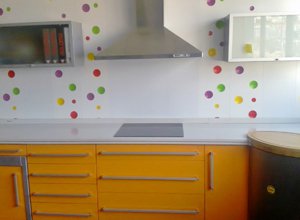 PRODUCTOS Y MATERIALES: PareDeco y Vendeplus, partners en Madrid para la comercialización de revestimientos de fachadas, paredes y techos