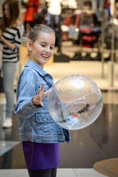 La segunda edición de Phänomenta arranca en los centros comerciales gestionados por Auxideico