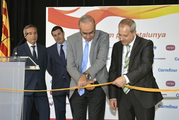 El centro comercial Carrefour Cabrera de Mar inaugura sus instalaciones tras una completa renovación
