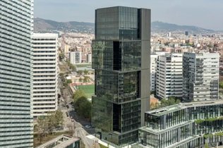 Colonial adquiere la torre de oficinas que compartía con la familia Puig en Barcelona