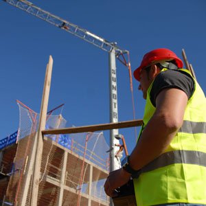La construcción, único sector en el que baja el paro en octubre, con 10.367 desempleados menos