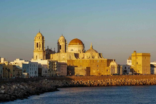 Cádiz, la capital con el precio del m2 más elevado de Andalucía