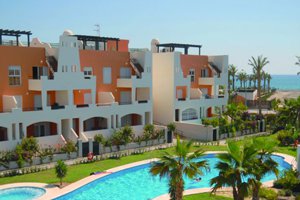 Informe de Tinsa: Islas y costa mediterránea lideran los primeros indicios de recuperación de los precios de la vivienda